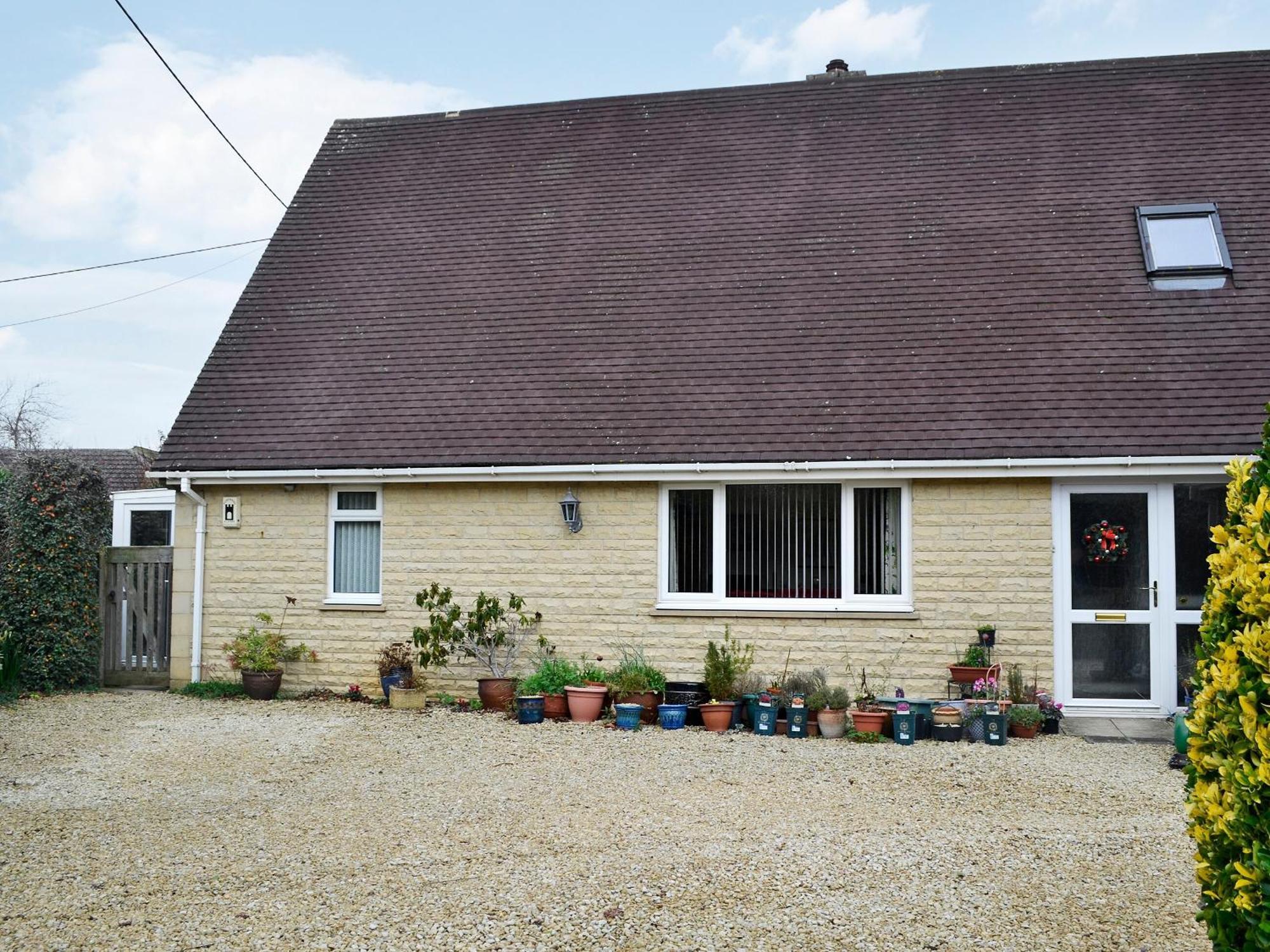 Sunshine Cottage Fairford Exterior photo
